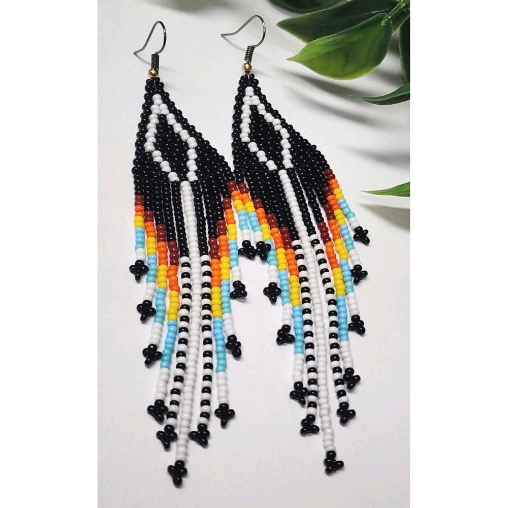 Elegant Native American Beaded Earrings . Leght 4.5 In
